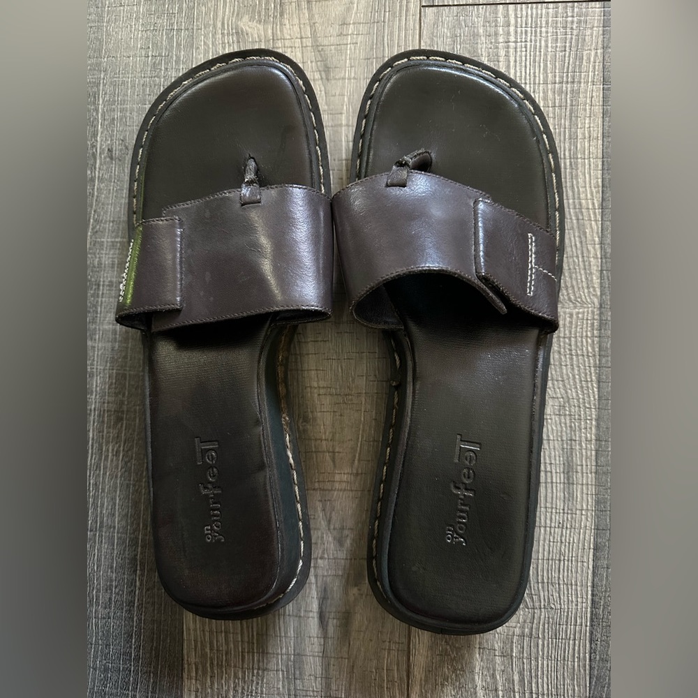 On Your Feet Black Leather Slip On Sandals Size 9